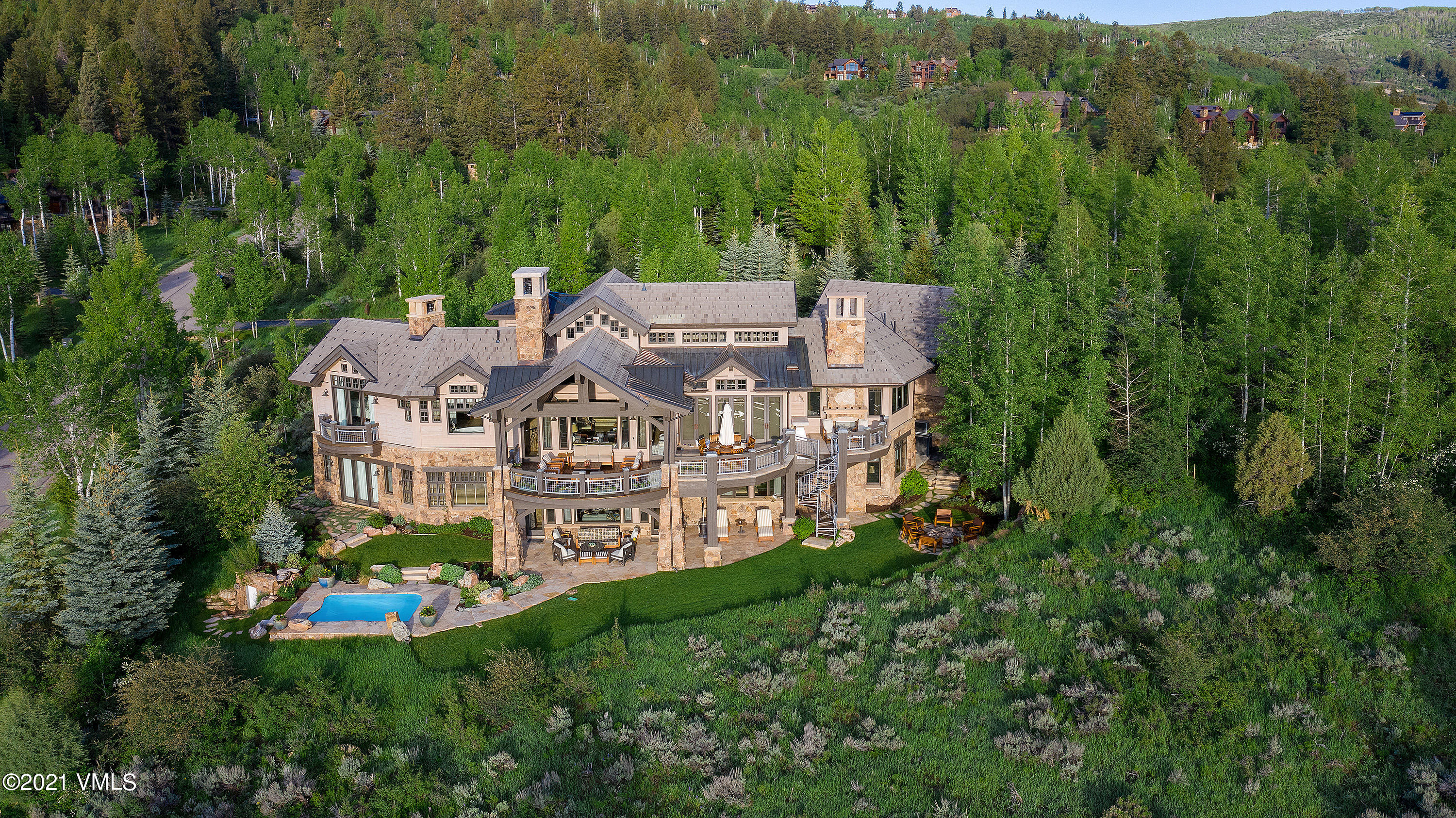 555 Red Draw Edwards, CO 81632 - Photo 3 of 24 an aerial view of a house with a garden and yard view