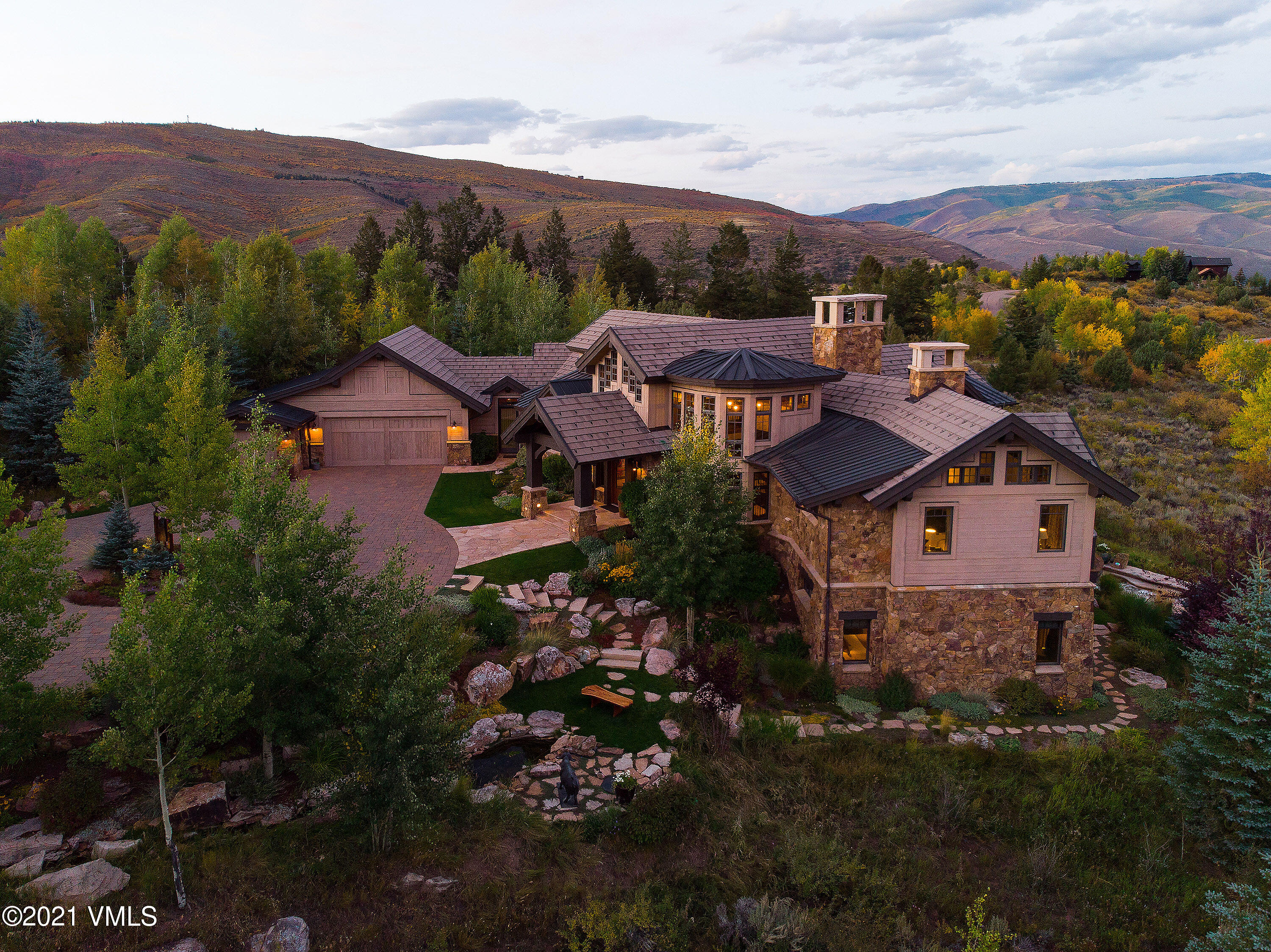 555 Red Draw Edwards, CO 81632 - Photo 5 of 24 an aerial view of a house