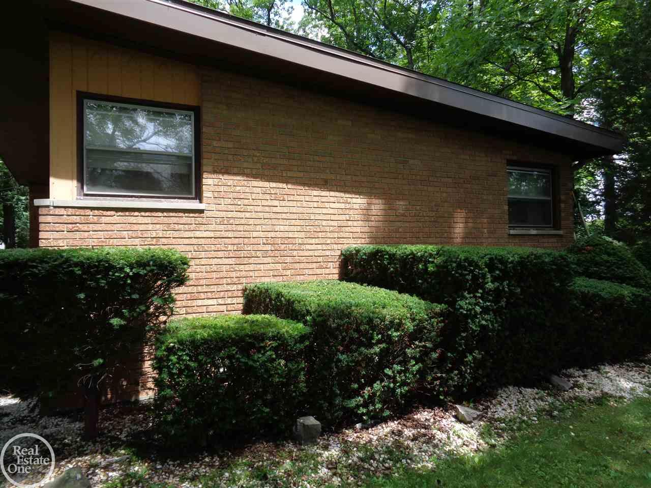 56750 Omo Road Macomb, MI 48042 - Photo 18 of 30