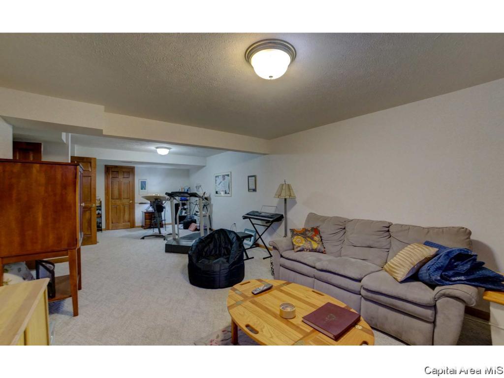 2617 Tartan Way Springfield, IL 62711 - Photo 20 of 27