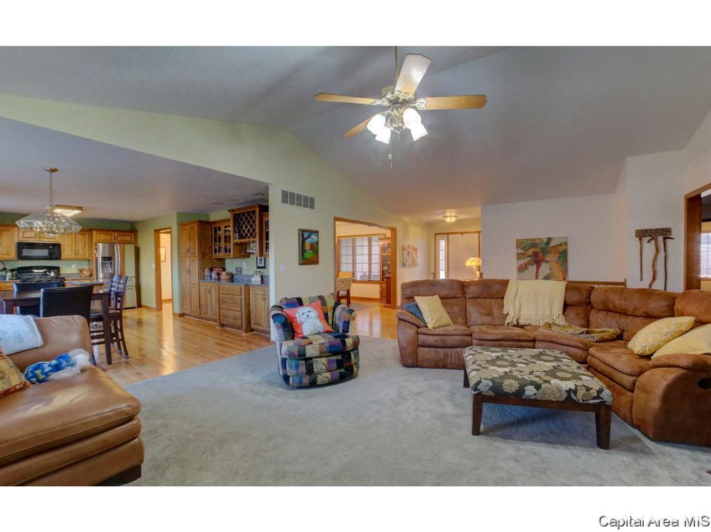 2617 Tartan Way Springfield, IL 62711 - Photo 4 of 27