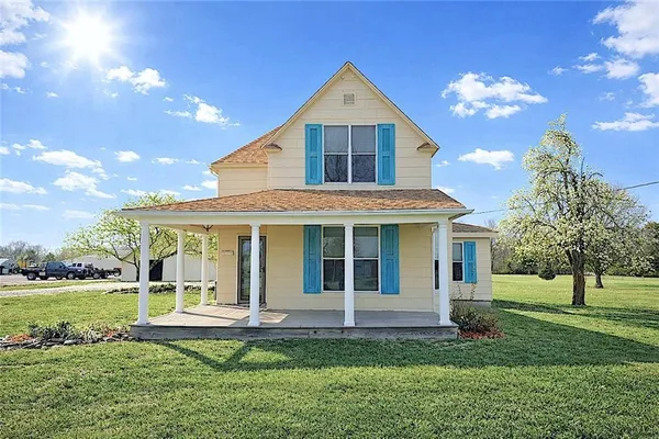 $250,000 | 819 West 7th Avenue, Garnett, KS 66032