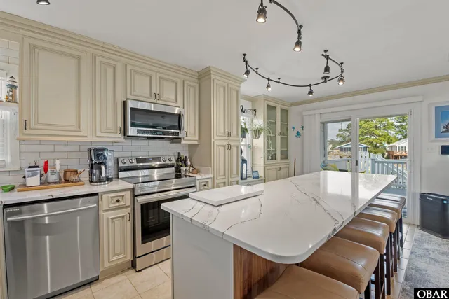 $565,000 | 220 Broadbay Drive, Unit 70, Kill Devil Hills, NC 27948