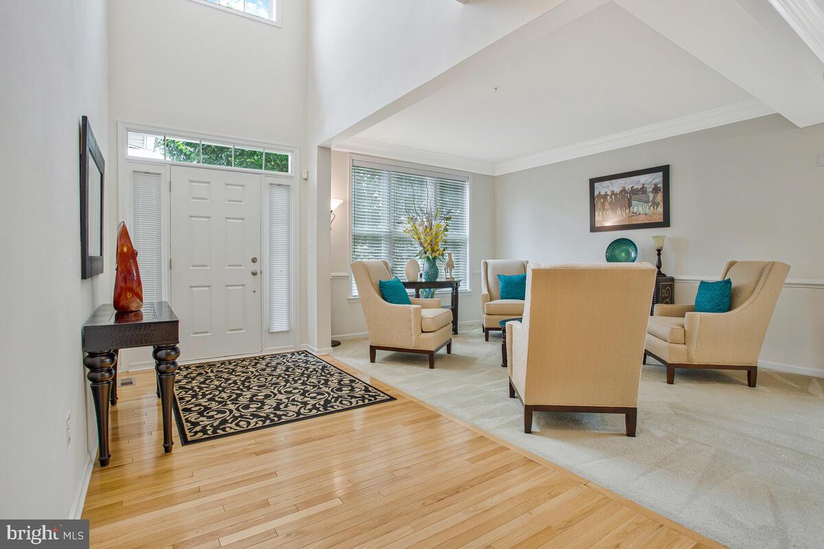 4006 Bridle Ridge Road Upper Marlboro, MD 20772 - Photo 5 of 45 a living room with furniture rug and window