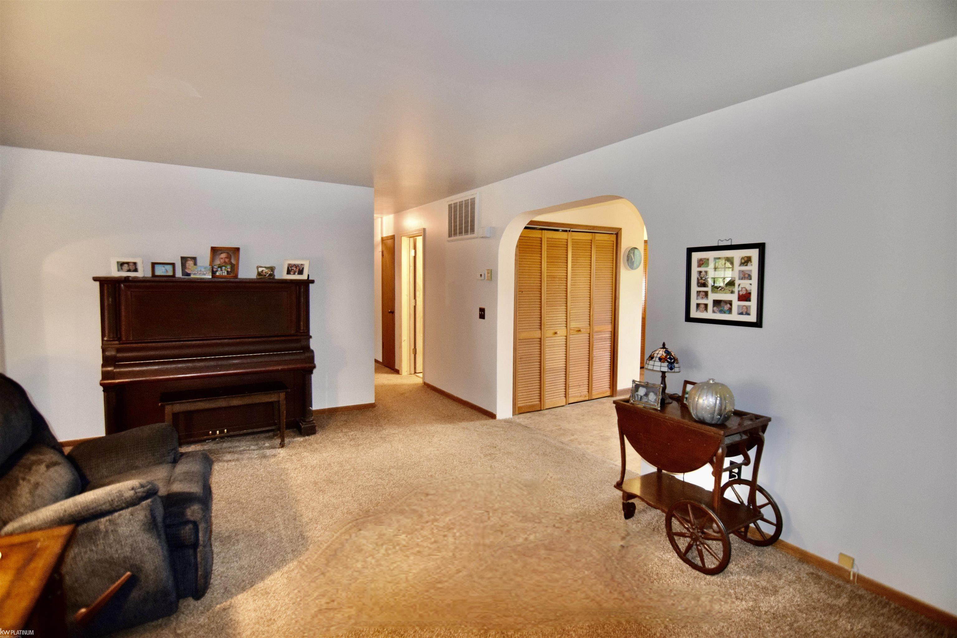 1490 Braidwood Road Memphis, MI 48041 - Photo 12 of 28 50093129-12.JPG