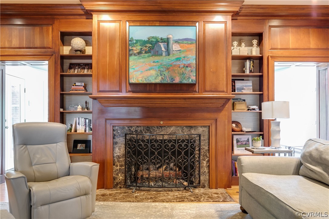 4208 Sulgrave Road Richmond, VA 23221 - Photo 12 of 50 FR gas fireplace