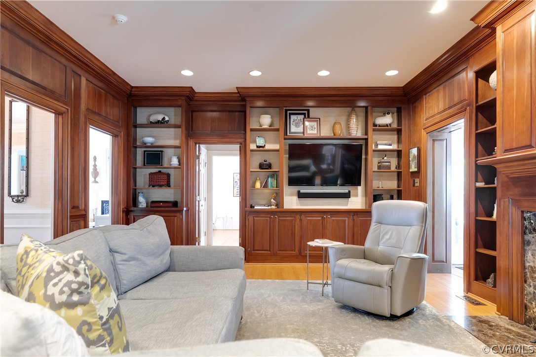 4208 Sulgrave Road Richmond, VA 23221 - Photo 13 of 50 Family Room with shelving