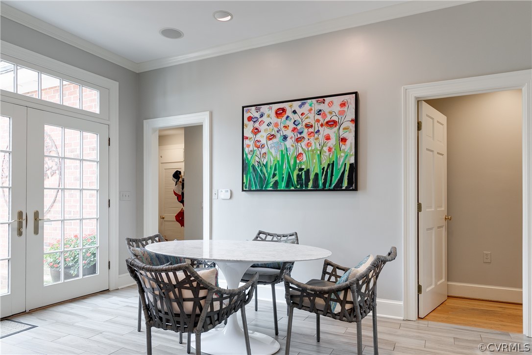 4208 Sulgrave Road Richmond, VA 23221 - Photo 26 of 50 Breakfast Room w/ French doors to brick kitchen wi