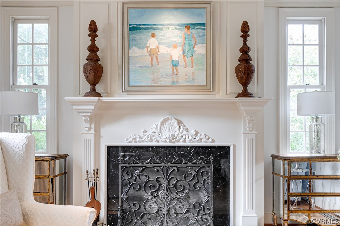 4208 Sulgrave Road Richmond, VA 23221 - Photo 9 of 50 LR gas fireplace