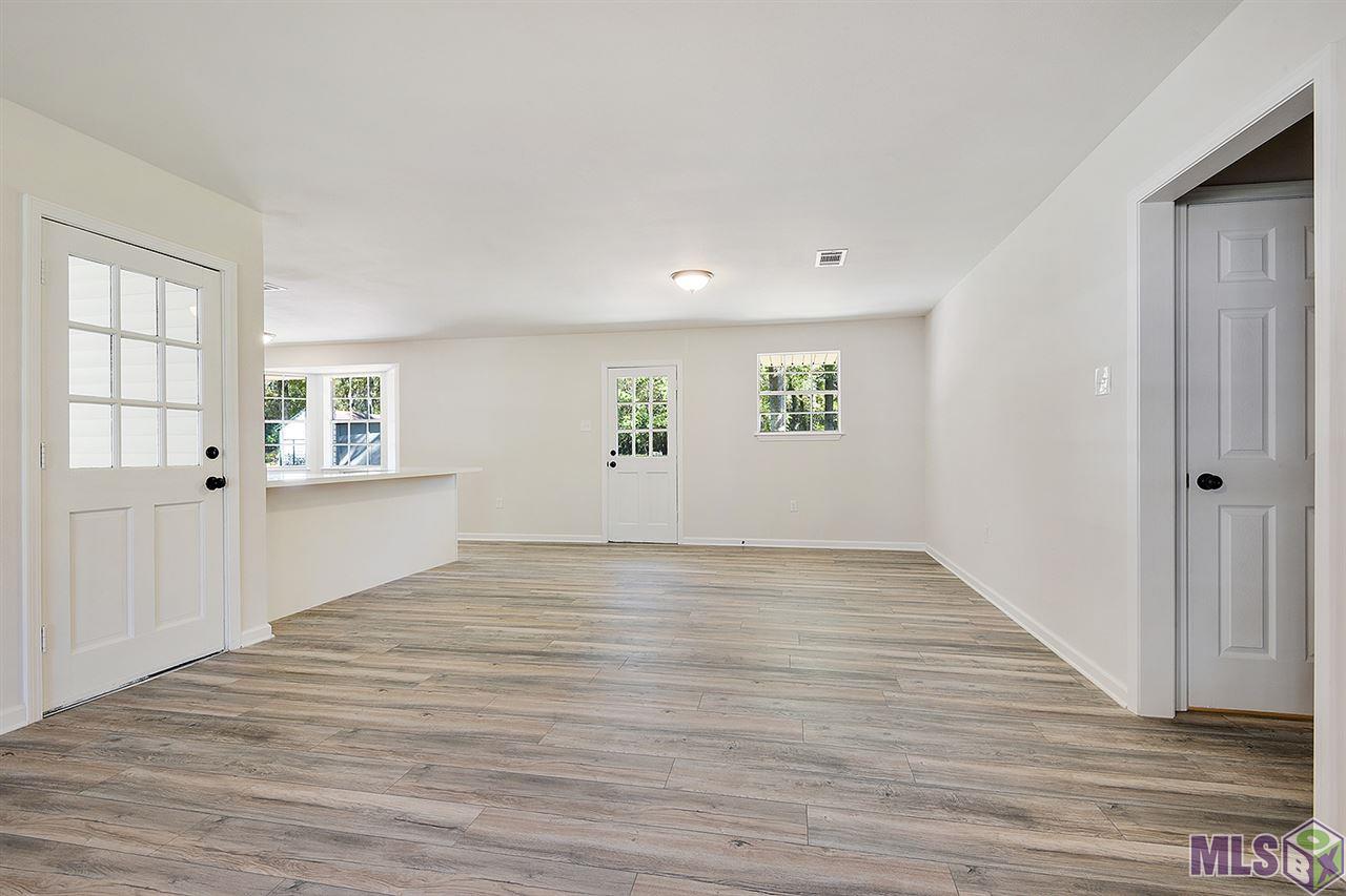 11010 Buxton Road St. Amant, LA 70774 - Photo 3 of 11 Gallery Image 3