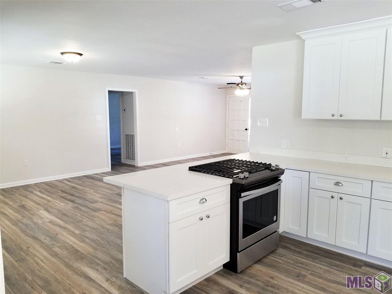 11010 Buxton Road St. Amant, LA 70774 - Photo 6 of 11 Gallery Image 6
