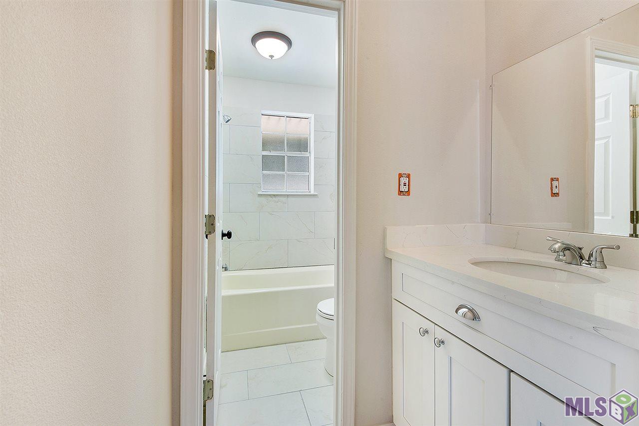 11010 Buxton Road St. Amant, LA 70774 - Photo 9 of 11 Gallery Image 9