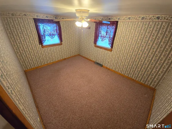 $279,900 | 99 Squaw Rock Road, Plainfield, CT 06354