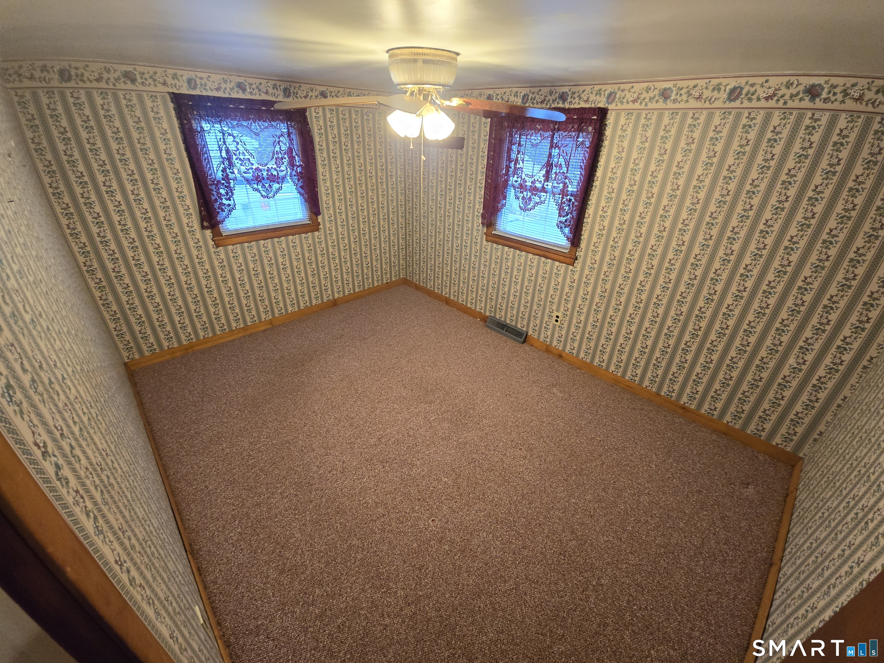 99 Squaw Rock Road Plainfield, CT 06354 - Photo 12 of 31