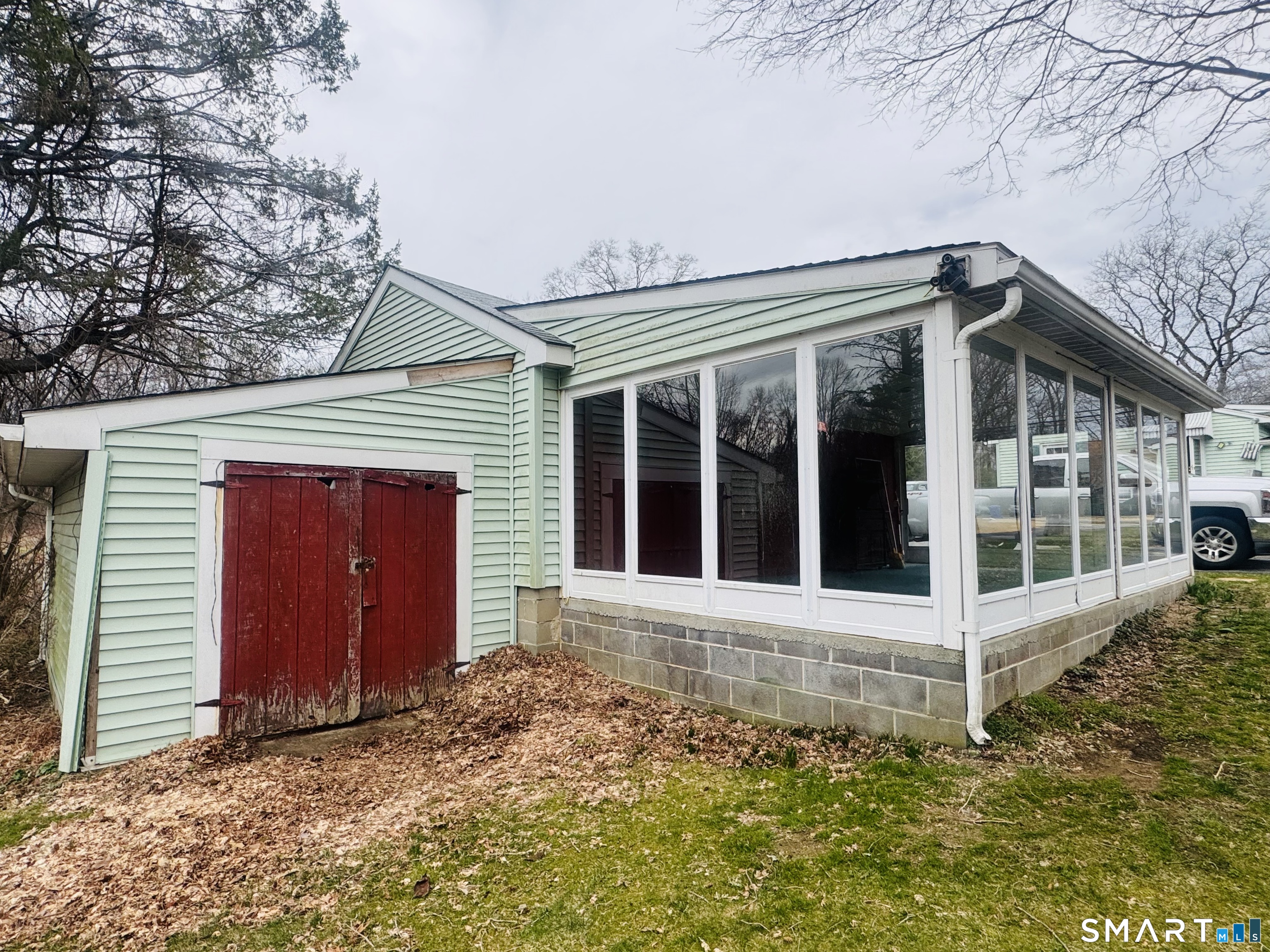 99 Squaw Rock Road Plainfield, CT 06354 - Photo 13 of 31