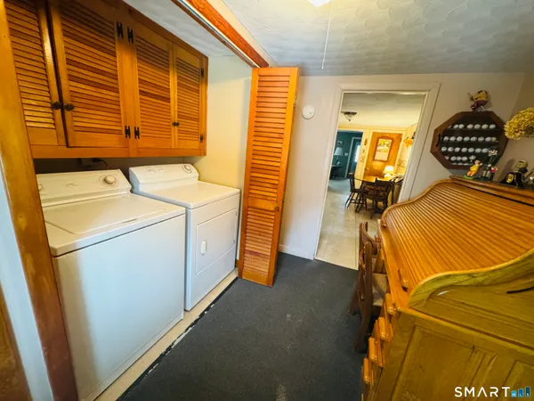 $279,900 | 99 Squaw Rock Road, Plainfield, CT 06354