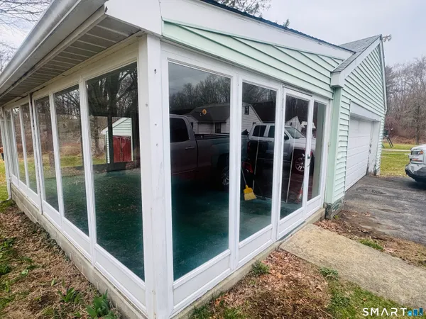 $279,900 | 99 Squaw Rock Road, Plainfield, CT 06354