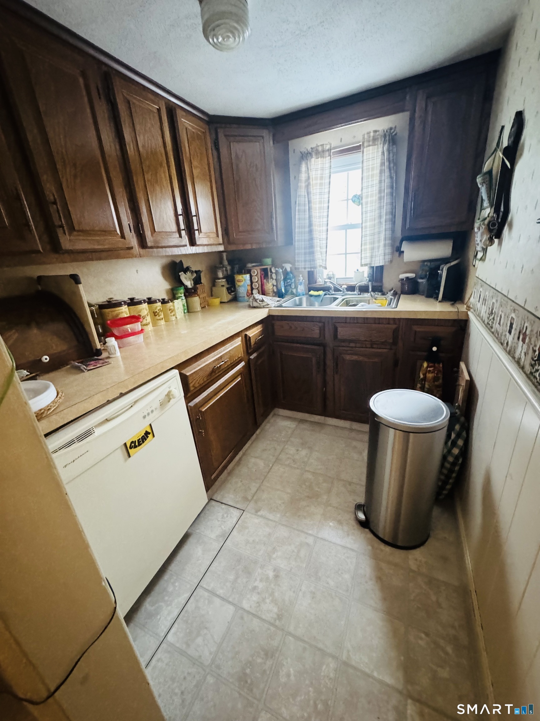 99 Squaw Rock Road Plainfield, CT 06354 - Photo 23 of 31