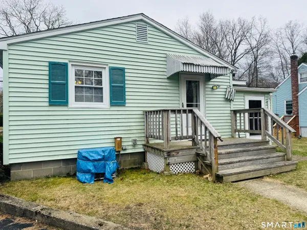 $279,900 | 99 Squaw Rock Road, Plainfield, CT 06354