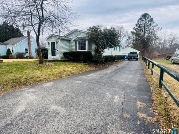$279,900 | 99 Squaw Rock Road, Plainfield, CT 06354