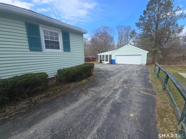 $279,900 | 99 Squaw Rock Road, Plainfield, CT 06354