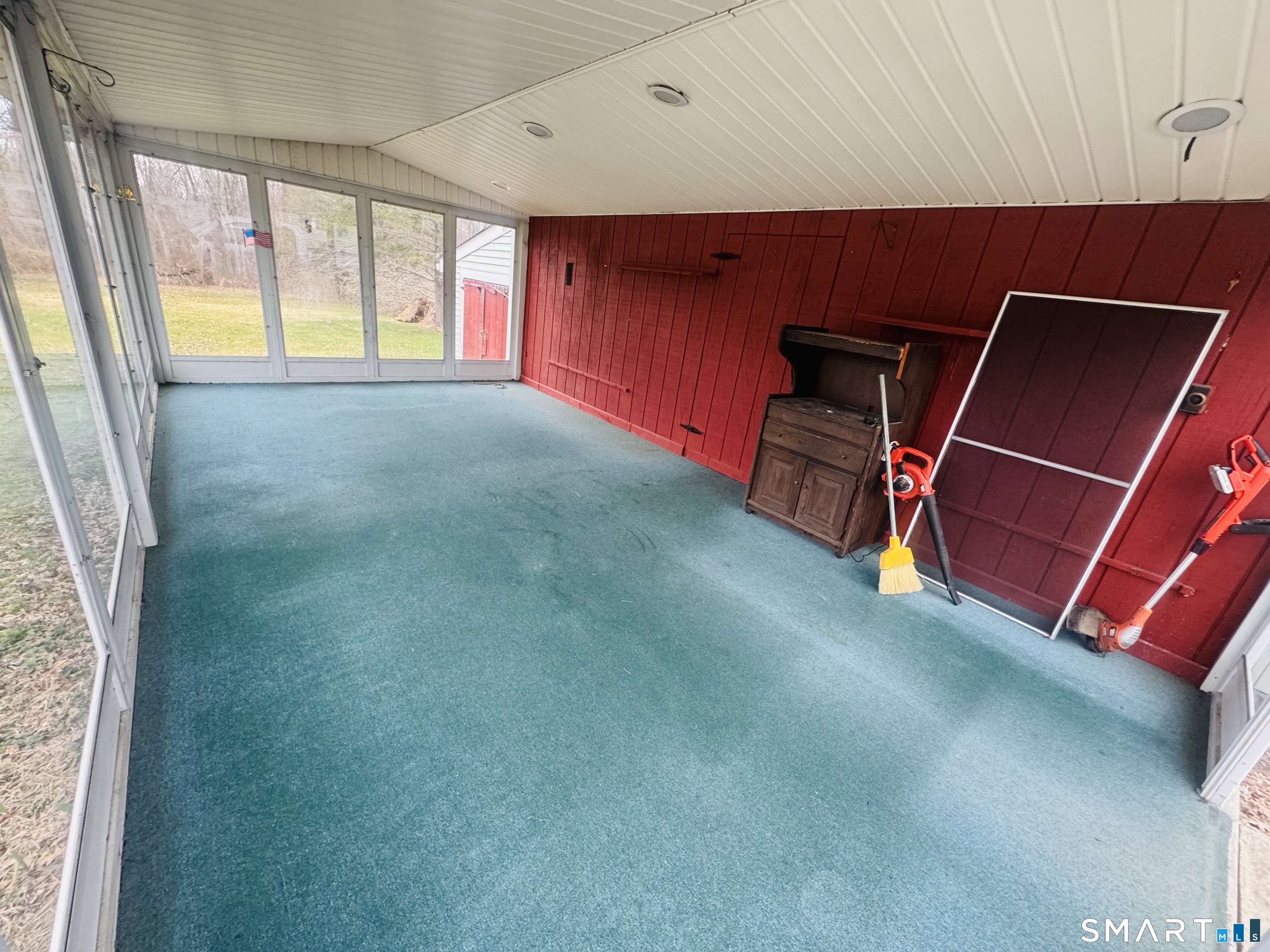 99 Squaw Rock Road Plainfield, CT 06354 - Photo 6 of 31