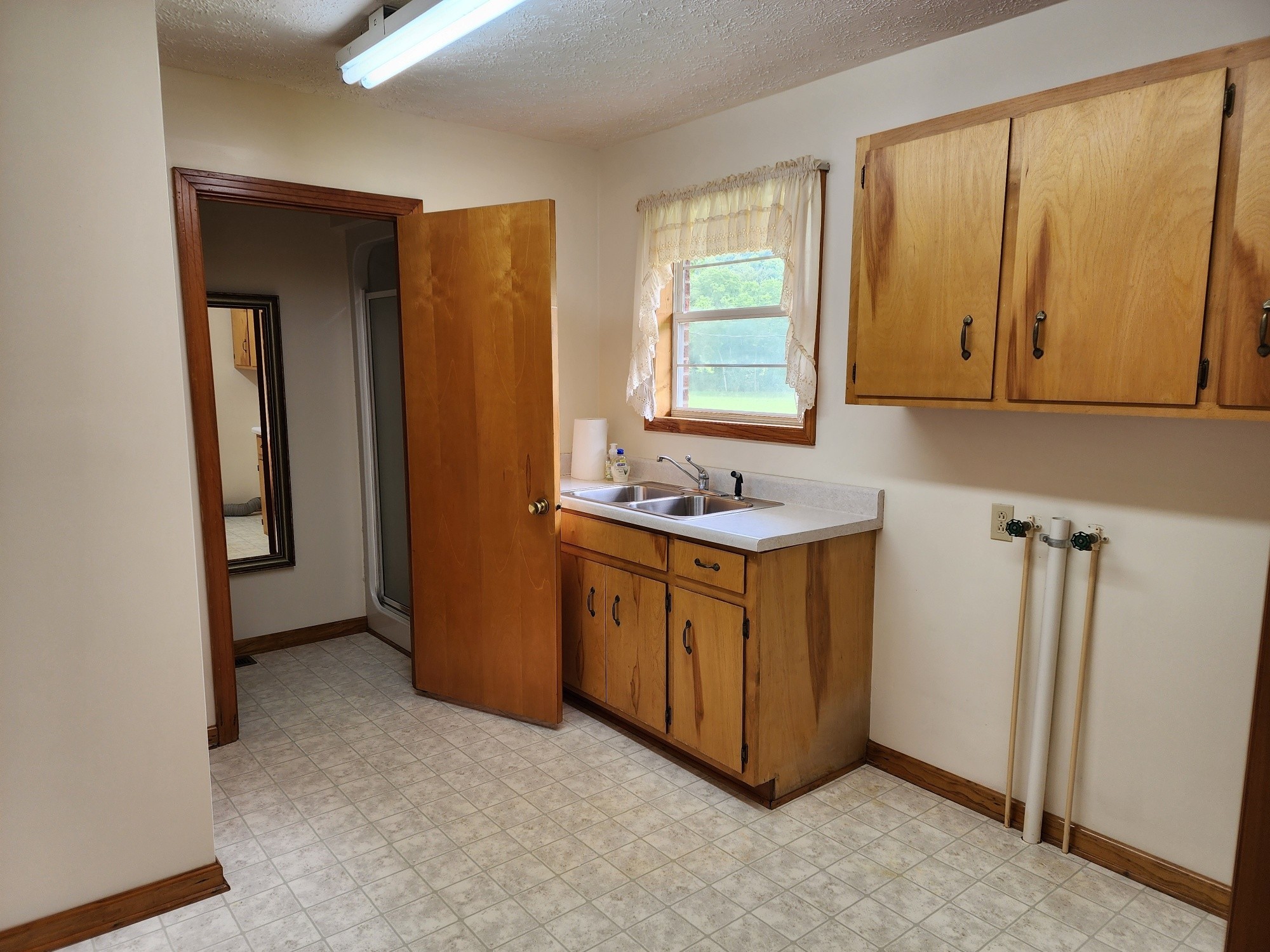 1036 Old Bottom Road Lafayette, TN 37083 - Photo 27 of 36 Gallery Image 27