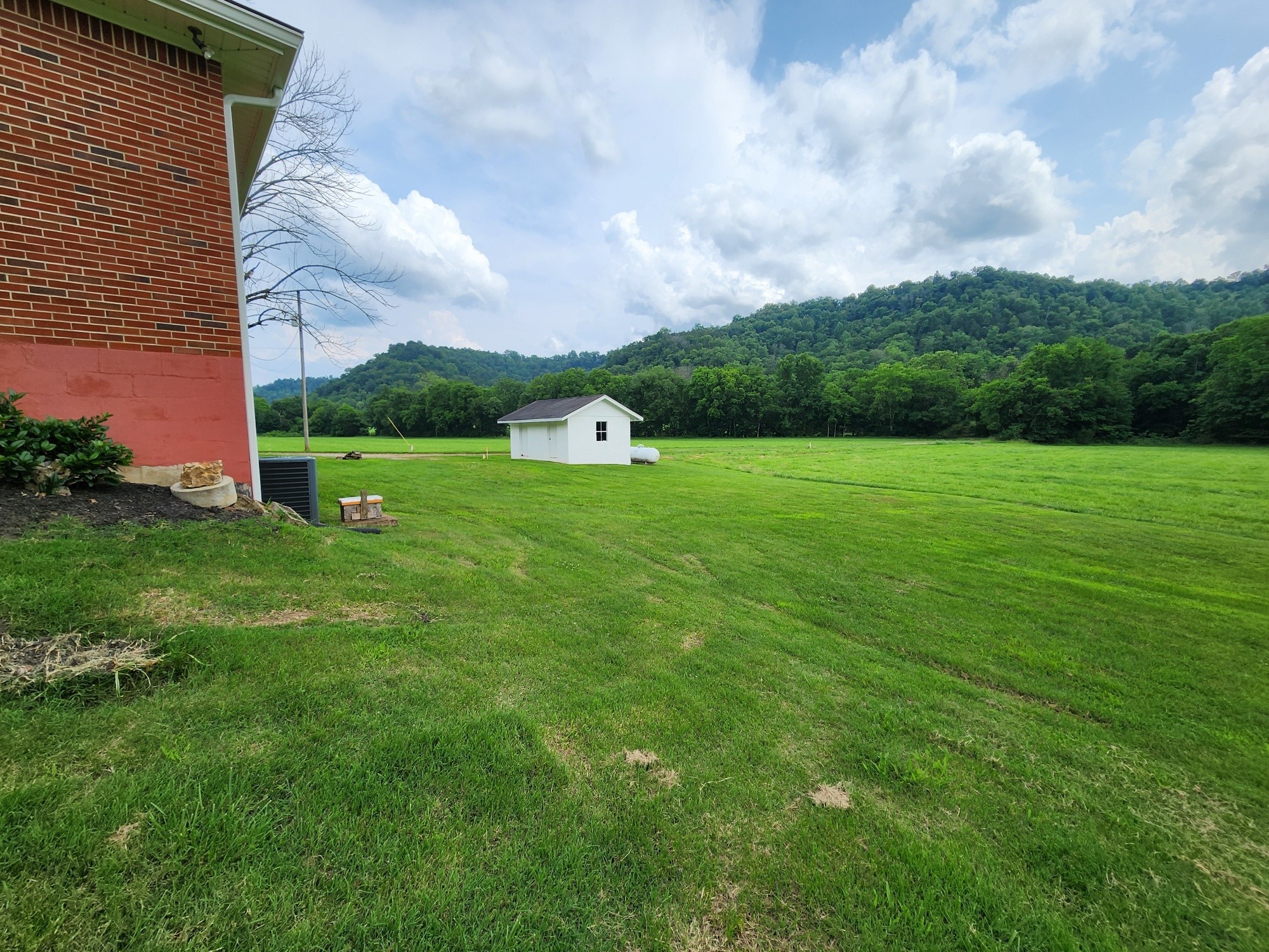 1036 Old Bottom Road Lafayette, TN 37083 - Photo 6 of 36 Gallery Image 6