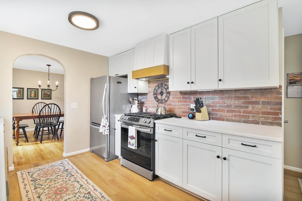 107 Barrington Road Longmeadow, MA 01106 - Photo 12 of 42 Gallery Image 12