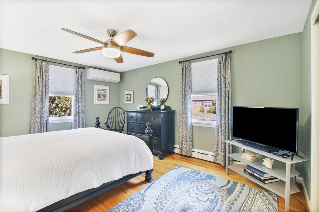 107 Barrington Road Longmeadow, MA 01106 - Photo 17 of 42 Gallery Image 17
