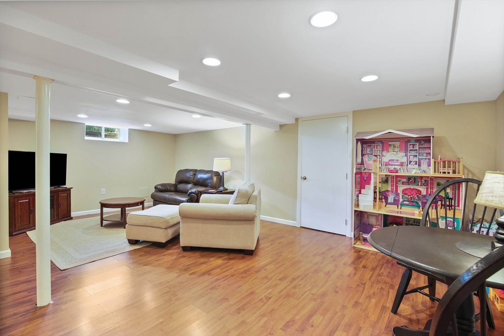 107 Barrington Road Longmeadow, MA 01106 - Photo 26 of 42 Gallery Image 26