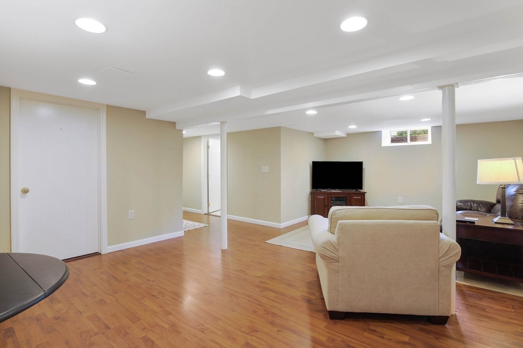 107 Barrington Road Longmeadow, MA 01106 - Photo 27 of 42 Gallery Image 27
