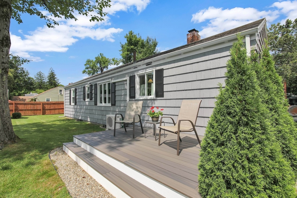 107 Barrington Road Longmeadow, MA 01106 - Photo 36 of 42 Gallery Image 36