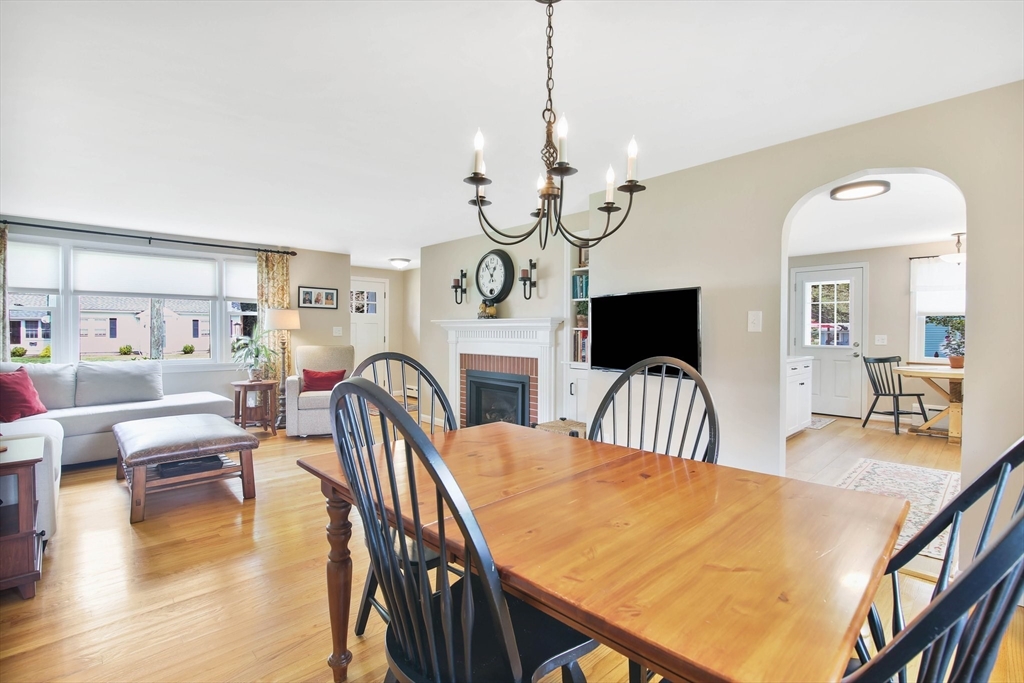107 Barrington Road Longmeadow, MA 01106 - Photo 9 of 42 Gallery Image 9