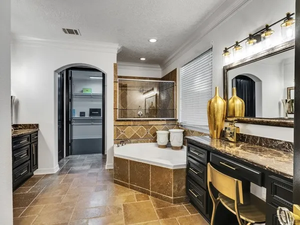 $8,900 | 2523 Watts Street, Houston, TX 77030