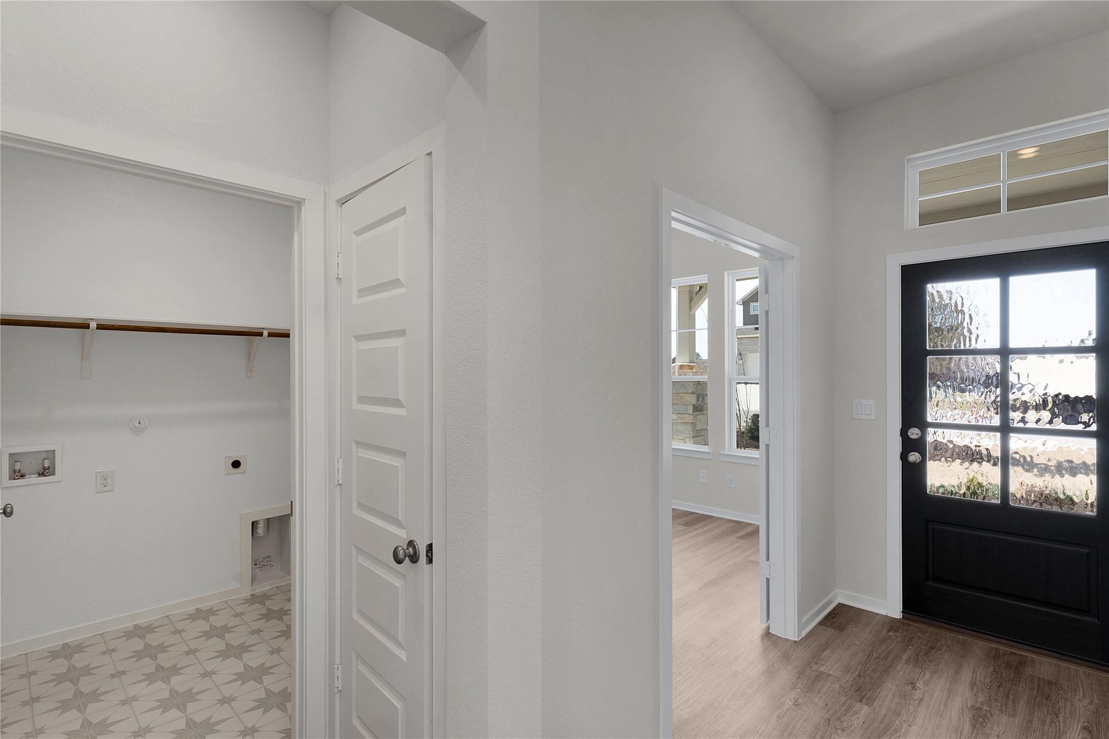 205 Blue Vervain Trail Georgetown, TX 78633 - Photo 4 of 27 walk in closet with window
