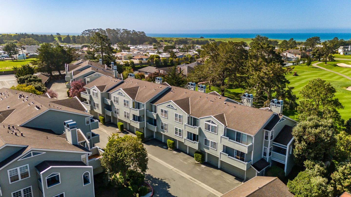 300 Troon Way Half Moon Bay, CA 94019 - Photo 44 of 50 an aerial view of multiple house