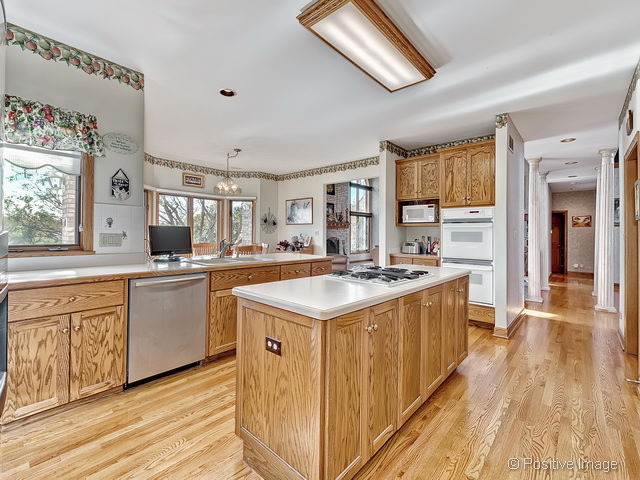 7N166 Lancaster Road St. Charles, IL 60175 - Photo 8 of 22