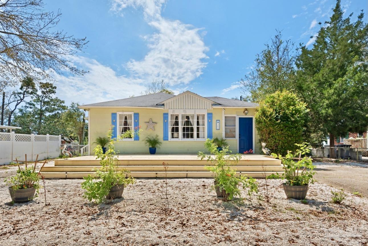 304 Flannan Road Pensacola, FL 32507 - Photo 2 of 38 Gallery Image 2