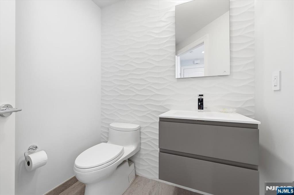 1201 Rio Vista Drive Mahwah, NJ 07430 - Photo 12 of 50