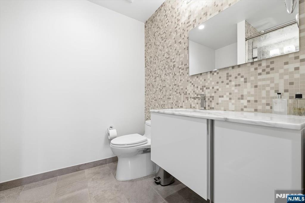 1201 Rio Vista Drive Mahwah, NJ 07430 - Photo 24 of 50