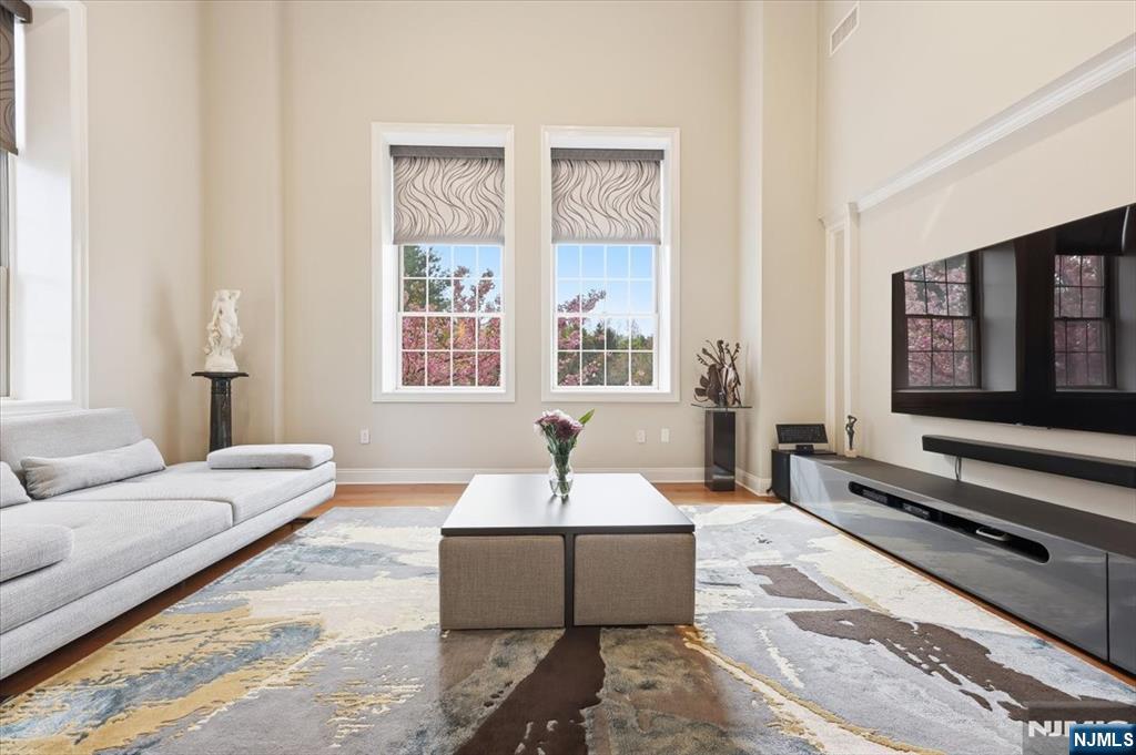 1201 Rio Vista Drive Mahwah, NJ 07430 - Photo 3 of 50