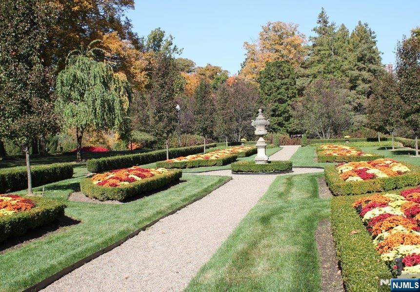 1201 Rio Vista Drive Mahwah, NJ 07430 - Photo 37 of 50