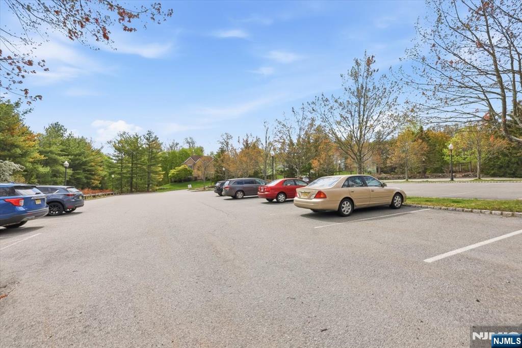 1201 Rio Vista Drive Mahwah, NJ 07430 - Photo 47 of 50