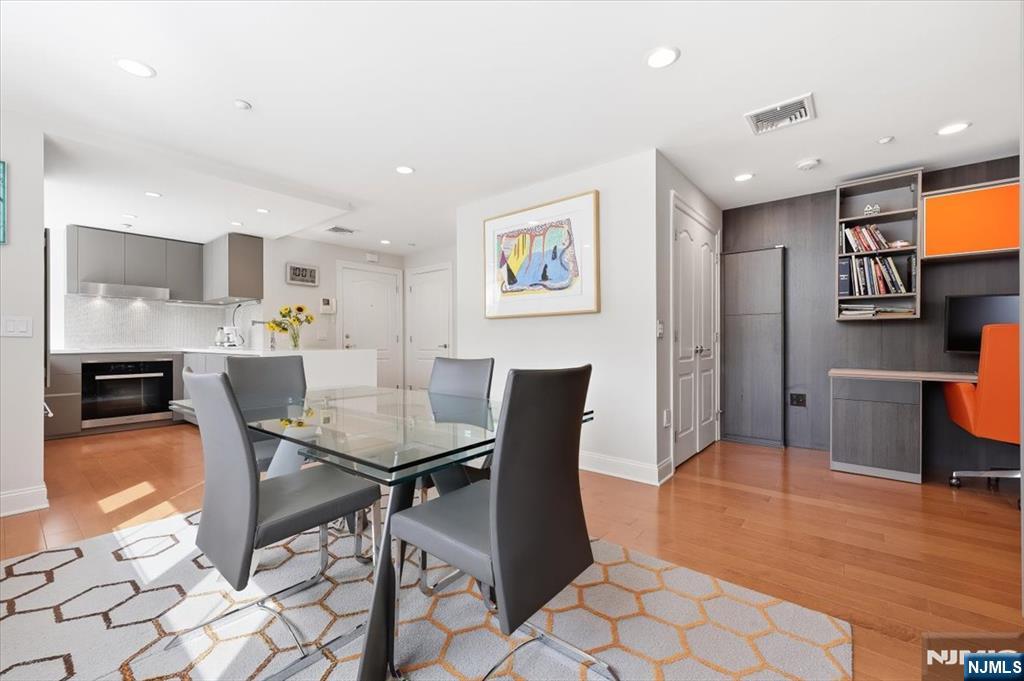 1201 Rio Vista Drive Mahwah, NJ 07430 - Photo 5 of 50