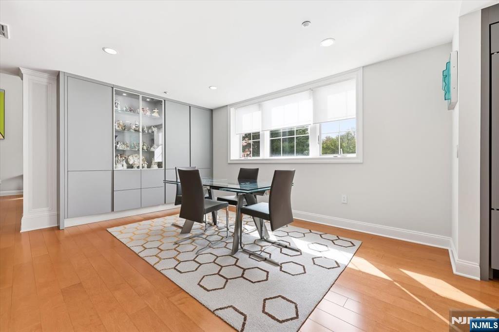 1201 Rio Vista Drive Mahwah, NJ 07430 - Photo 8 of 50