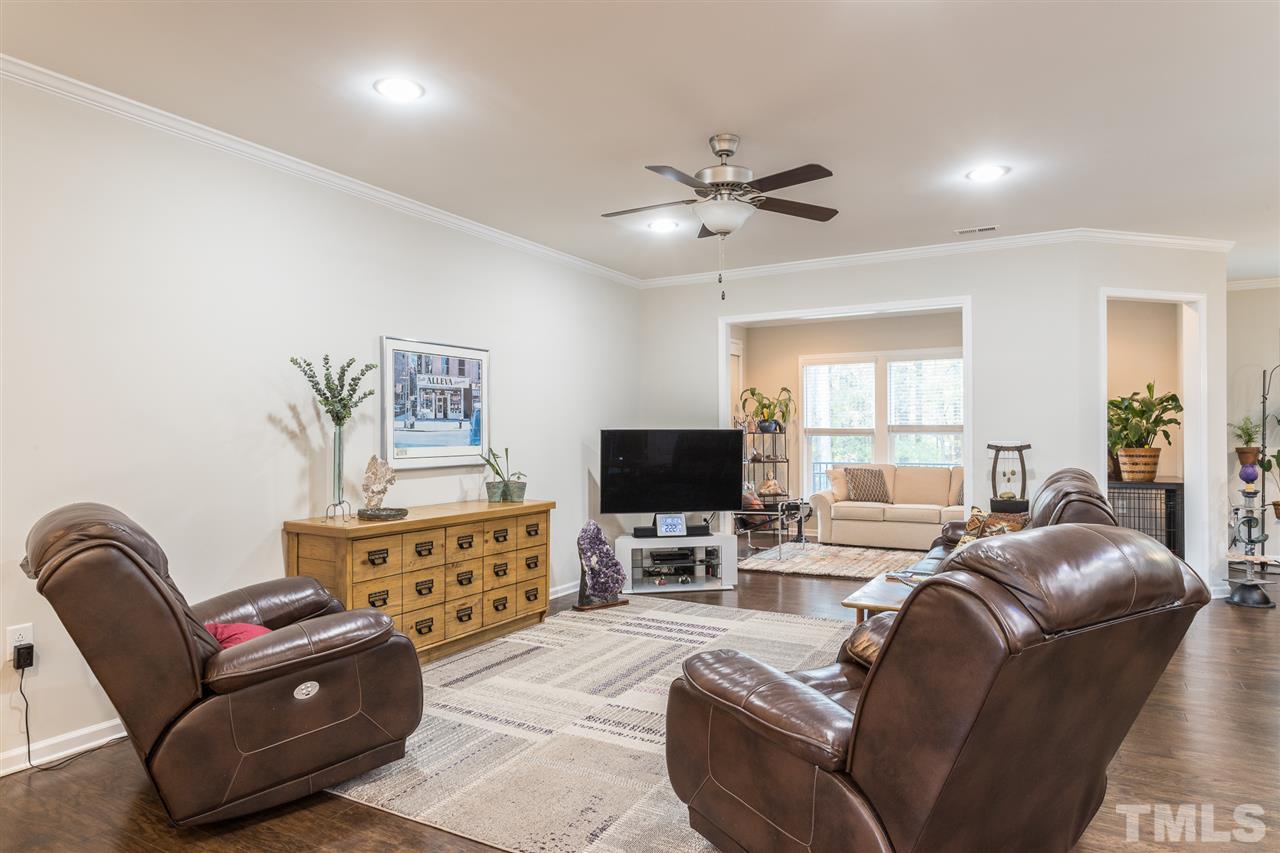 207 Tuttle Road Durham, NC 27703 - Photo 5 of 29 Gallery Image 5