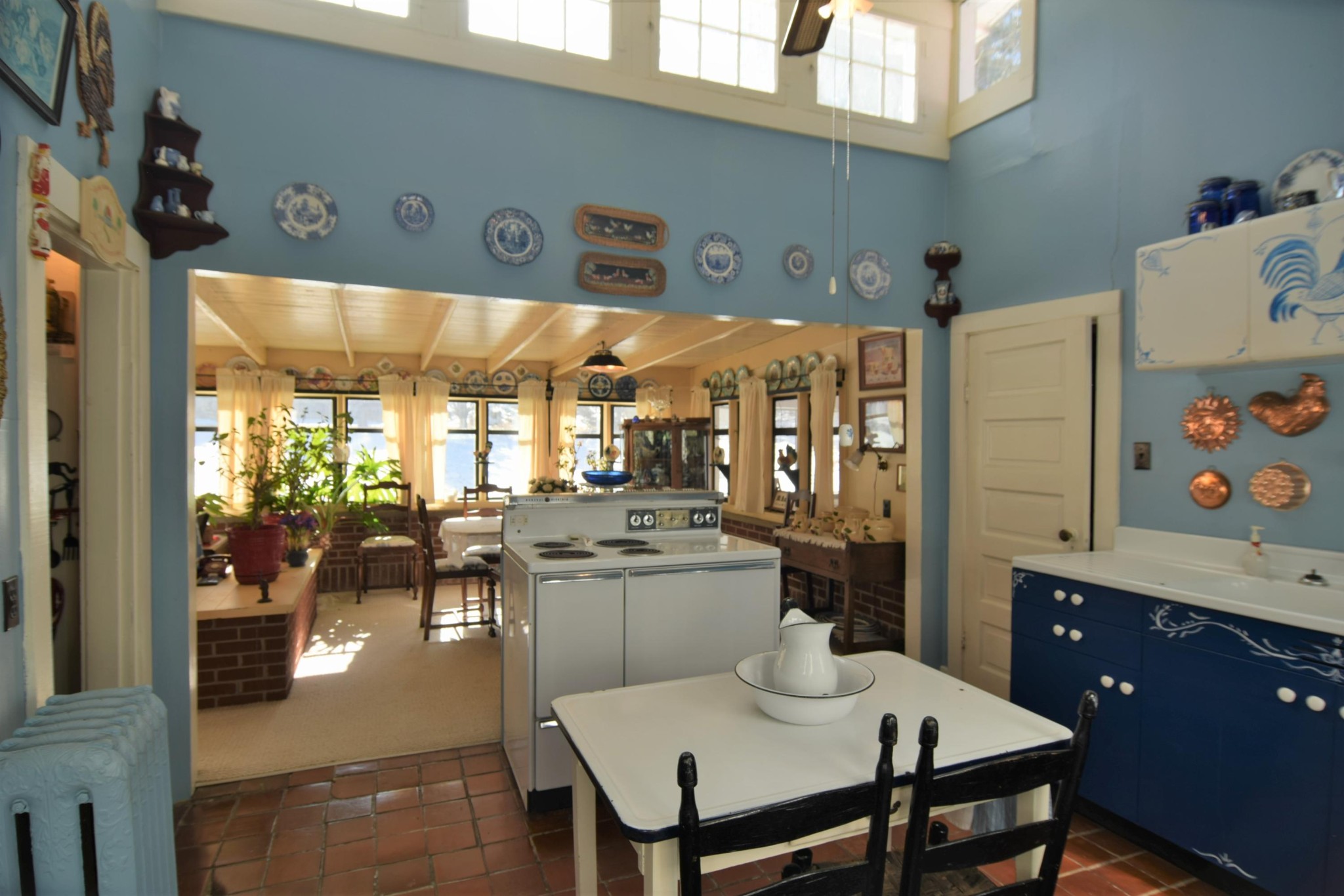 2338 Bear Creek Road Oneida, TN 37841 - Photo 13 of 40 a kitchen with a table and chairs