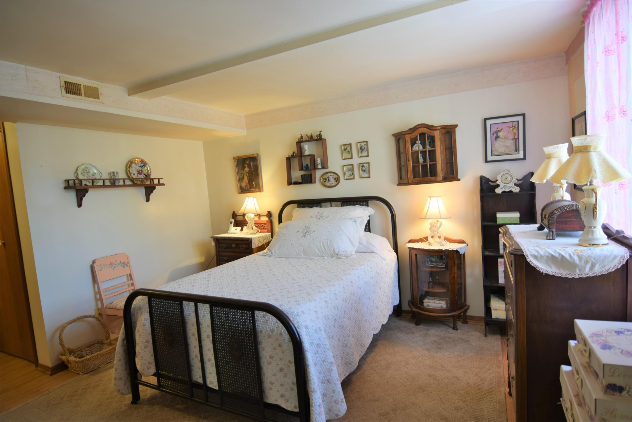 2338 Bear Creek Road Oneida, TN 37841 - Photo 30 of 40 a bedroom with a bed dresser and a window