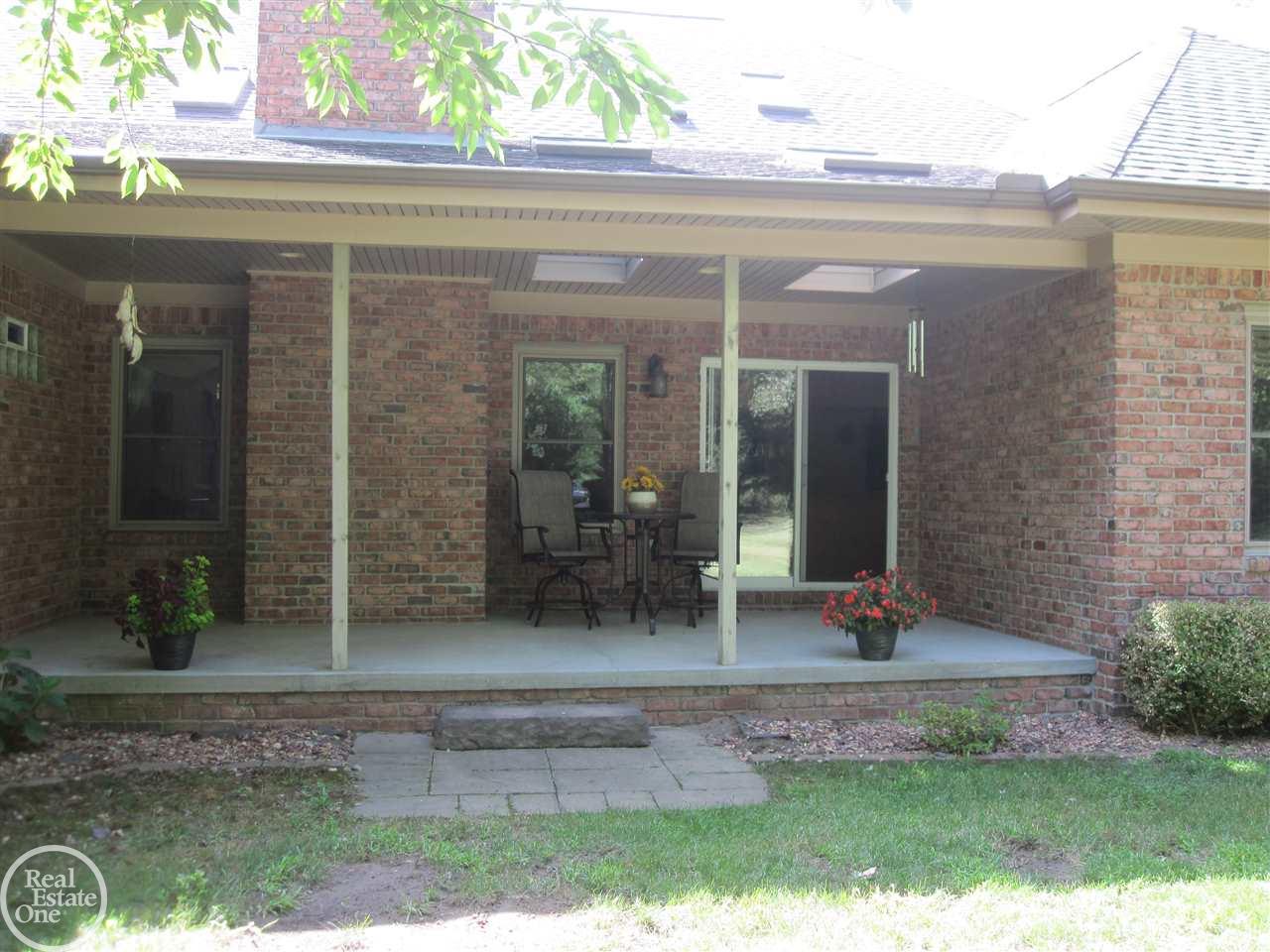 51172 Baker Road New Baltimore, MI 48047 - Photo 47 of 53 50019716-46.JPG